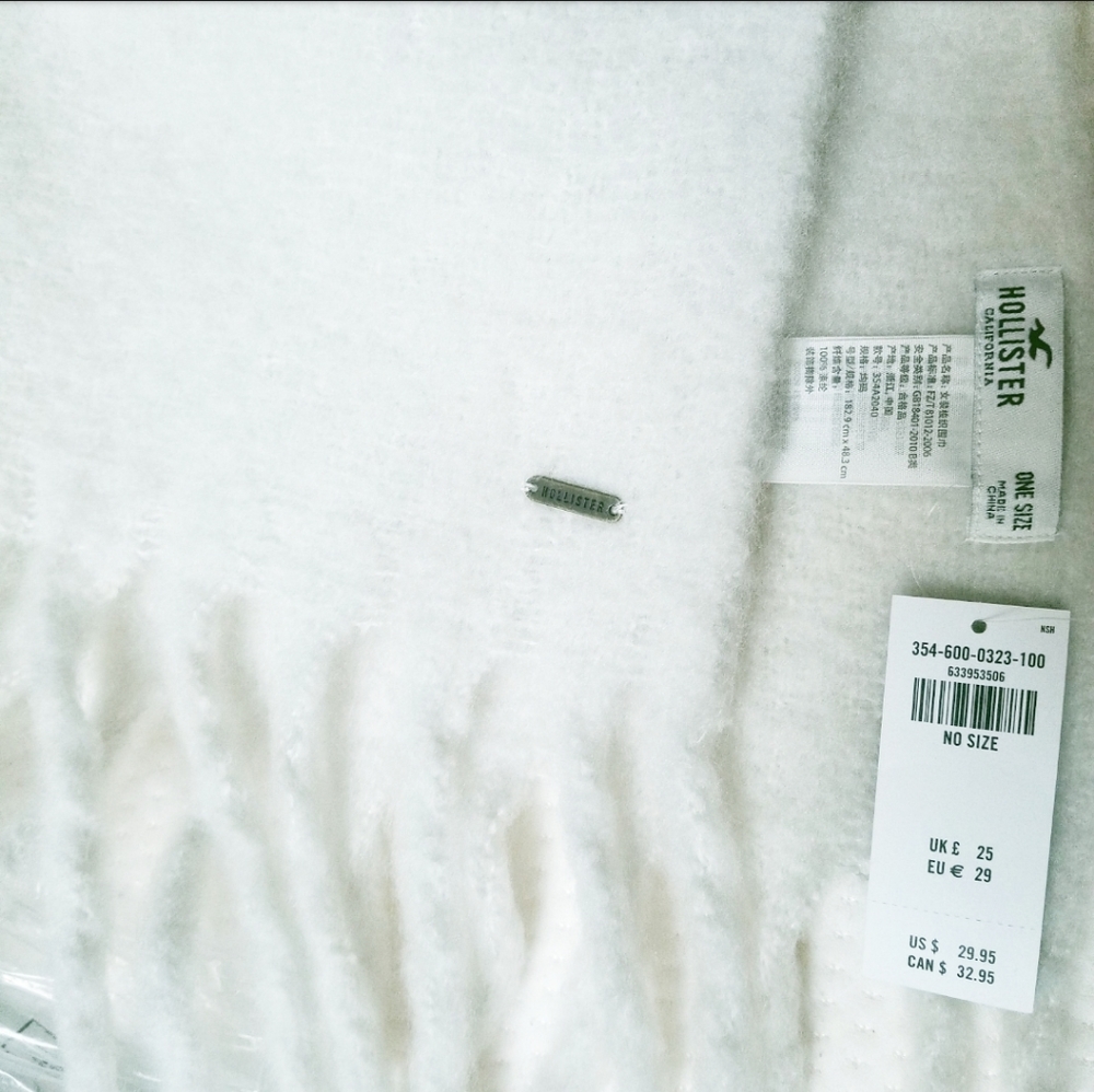 🍒NWT🍒 HOLLISTER SOFT AS CLOUDS LONG SCARF - Picture 5 of 5